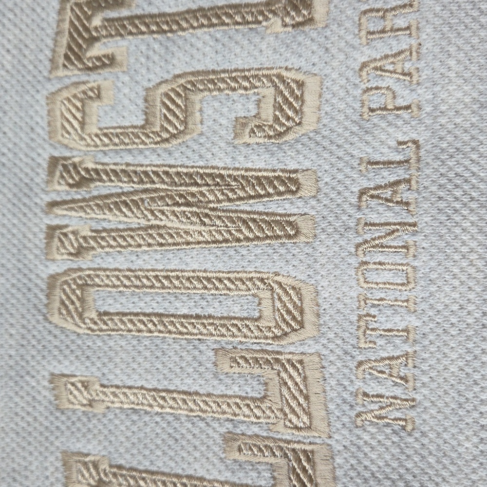 Yellowstone National Park Cream Embroidered Sweatshirt Hoodie Pacific & Co. Med - Picture 4 of 16